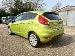 Ford Fiesta 1.4 Fiesta Titanium 96 5dr
