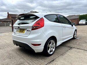 Ford Fiesta 1.6 Fiesta Zetec S 120 3dr