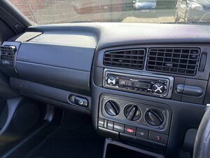 Volkswagen Golf 1.6 GOLF Cabriolet 2dr