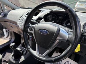Ford Fiesta 1.5 Fiesta BASE TDCI 3dr