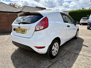 Ford Fiesta 1.5 Fiesta BASE TDCI 3dr