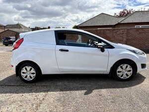 Ford Fiesta 1.5 Fiesta BASE TDCI 3dr