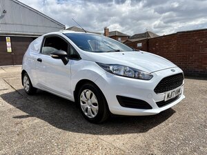 Ford Fiesta 1.5 Fiesta BASE TDCI 3dr
