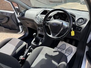 Ford Fiesta 1.5 Fiesta BASE TDCI 3dr
