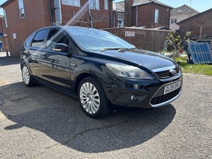 Ford Focus 1.6 Focus Titanium 100 5dr
