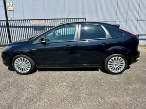 Ford Focus 1.6 Focus Titanium 100 5dr