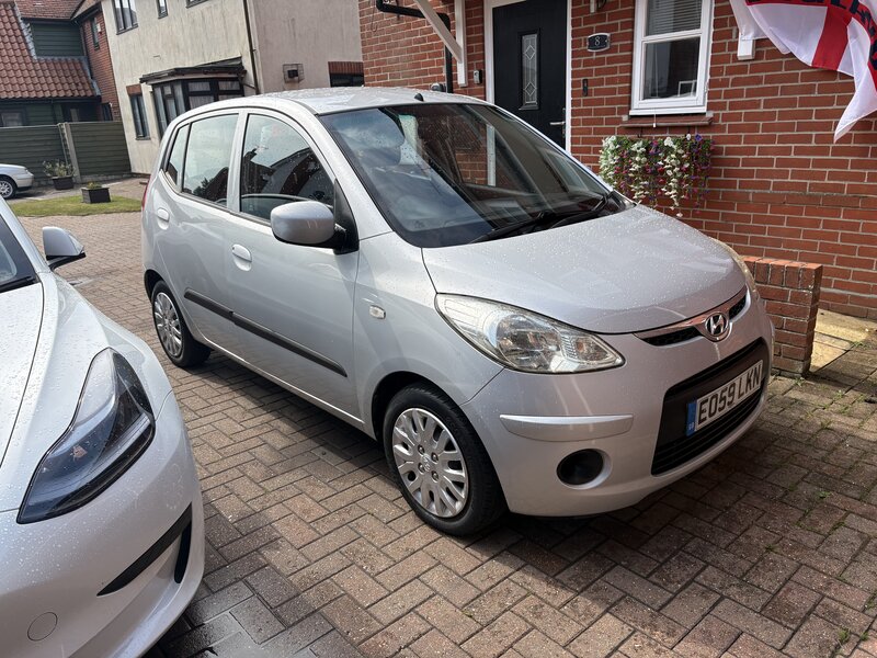 Hyundai i10 1.1 I10 ES 5dr