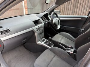 Vauxhall Astra 1.6 Astra SXI 5dr