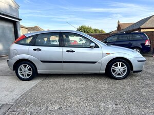 Ford Focus 1.6 Focus Zetec 5dr
