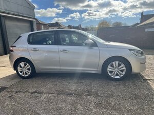 Peugeot 308 1.6 308 Active HDI 5dr