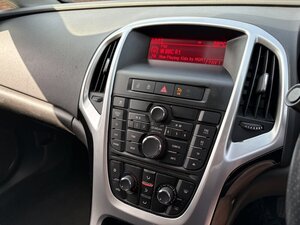Vauxhall Astra 1.4 Astra SRI T 5dr
