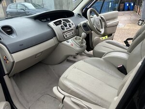 Renault Scenic 2.0 Grand Scenic Privilege-7 VVT 5dr