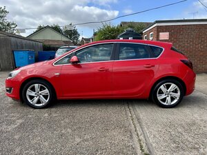 Vauxhall Astra 1.4 Astra Sri T 5dr