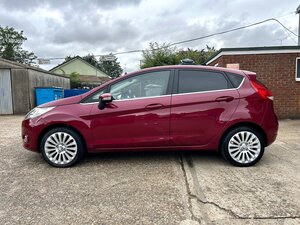 Ford Fiesta 1.4 Fiesta Titanium 96 5dr