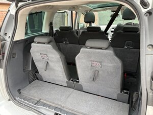 Peugeot 5008 1.6 5008 Exclusive T 5dr