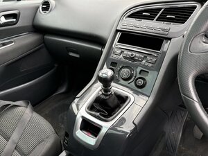 Peugeot 5008 1.6 5008 Exclusive T 5dr