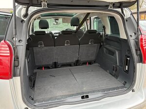 Peugeot 5008 1.6 5008 Exclusive T 5dr