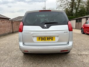 Peugeot 5008 1.6 5008 Exclusive T 5dr