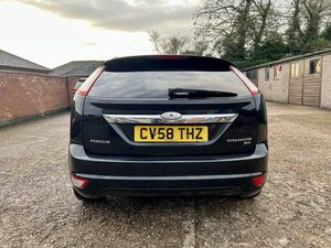 Ford Focus 2.0 Focus Titanium 145 5dr