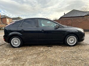 Ford Focus 2.0 Focus Titanium 145 5dr