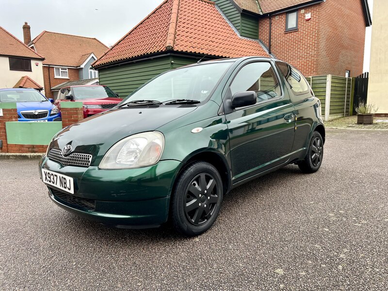 Toyota Yaris 1.3 Yaris GLS AUTO 3dr