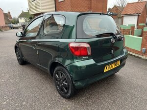 Toyota Yaris 1.3 Yaris GLS AUTO 3dr