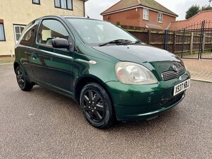 Toyota Yaris 1.3 Yaris GLS AUTO 3dr
