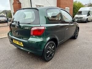 Toyota Yaris 1.3 Yaris GLS AUTO 3dr