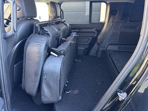 Land Rover Defender 3.0 Defender HARD TOP S D MHEV AUTO 5dr