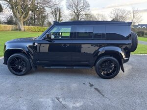 Land Rover Defender 3.0 Defender HARD TOP S D MHEV AUTO 5dr