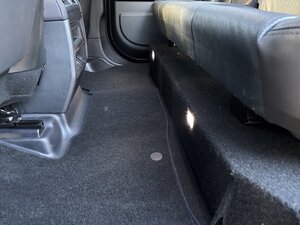 Land Rover Defender 3.0 Defender HARD TOP S D MHEV AUTO 5dr