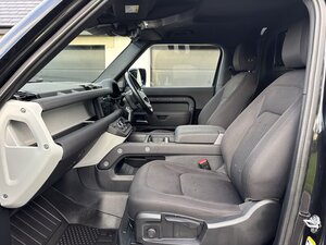 Land Rover Defender 3.0 Defender HARD TOP D MHEV AUTO 5dr