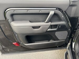 Land Rover Defender 3.0 Defender HARD TOP D MHEV AUTO 5dr