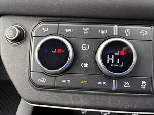 Land Rover Defender 3.0 Defender HARD TOP D MHEV AUTO 5dr