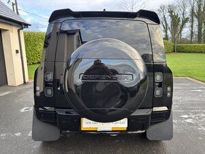 Land Rover Defender 3.0 Defender HARD TOP S D MHEV AUTO 3dr