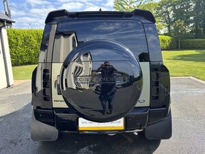 Land Rover Defender 3.0 Defender HARD TOP D MHEV AUTO 5dr