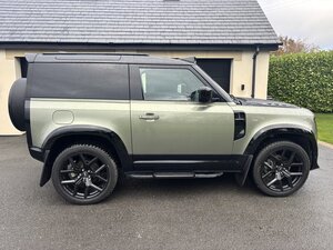 Land Rover Defender 3.0 Defender HARD TOP D MHEV AUTO 5dr