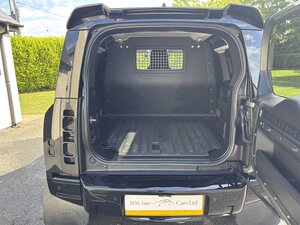 Land Rover Defender 3.0 Defender HARD TOP D MHEV AUTO 5dr