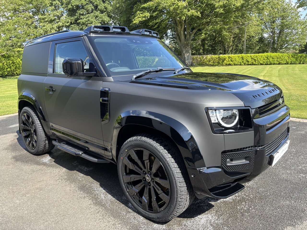 Land Rover Defender 3.0 Defender Hard Top D Mhev Auto 5dr