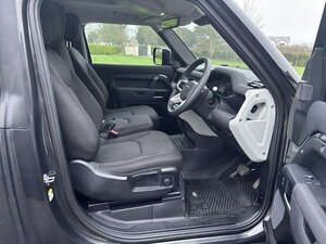 Land Rover Defender 3.0 Defender HARD TOP D MHEV AUTO 5dr