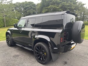Land Rover Defender 3.0 Defender Hard Top S D Mhev Auto 5dr