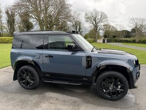 Land Rover Defender 3.0 Defender HARD TOP D MHEV AUTO 5dr