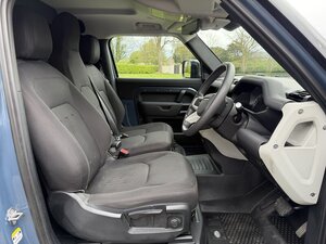 Land Rover Defender 3.0 Defender HARD TOP D MHEV AUTO 5dr