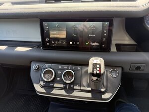 Land Rover Defender 3.0 Defender HARD TOP D MHEV AUTO 3dr