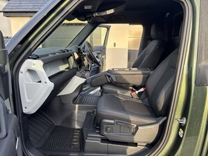 Land Rover Defender 3.0 Defender HARD TOP S D MHEV AUTO 3dr