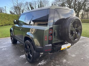 Land Rover Defender 3.0 Defender HARD TOP S D MHEV AUTO 3dr