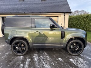 Land Rover Defender 3.0 Defender HARD TOP S D MHEV AUTO 3dr
