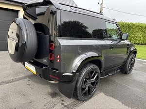 Land Rover Defender 3.0 Defender HARD TOP D MHEV AUTO 5dr