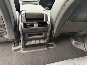 Land Rover Defender 3.0 Defender HARD TOP S D MHEV AUTO 5dr