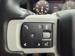 Land Rover Defender 3.0 Defender HARD TOP S D MHEV AUTO 5dr